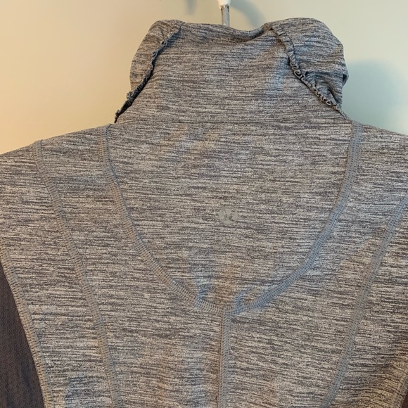 Lululemon Half Zip - Picture 5 of 5